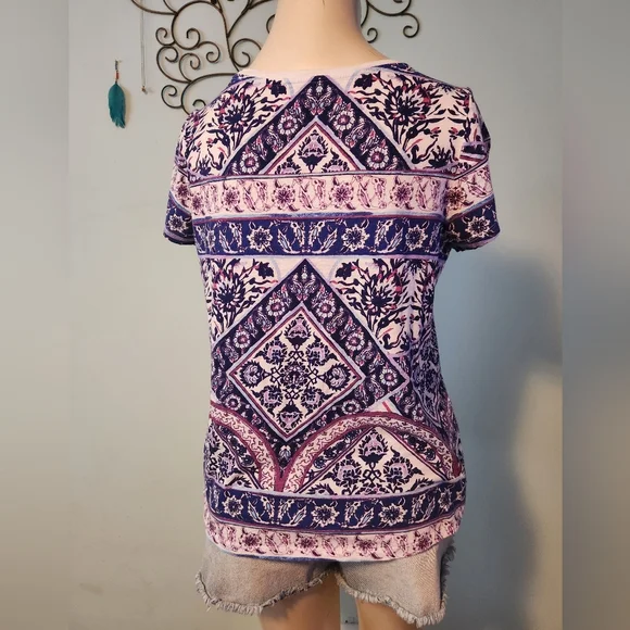 Pattern t-shirt - Picture 2 of 3